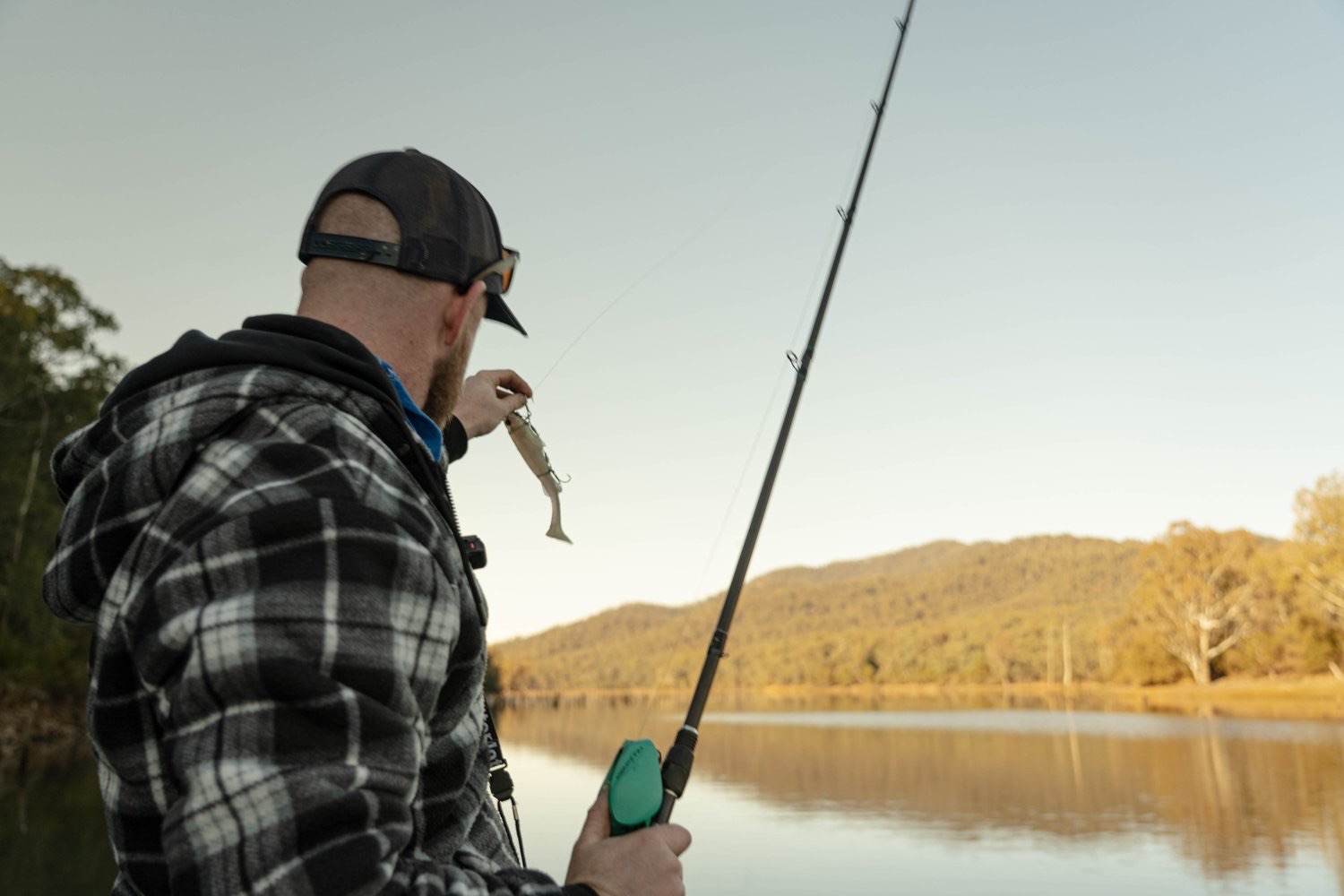 13 Fishing still 8