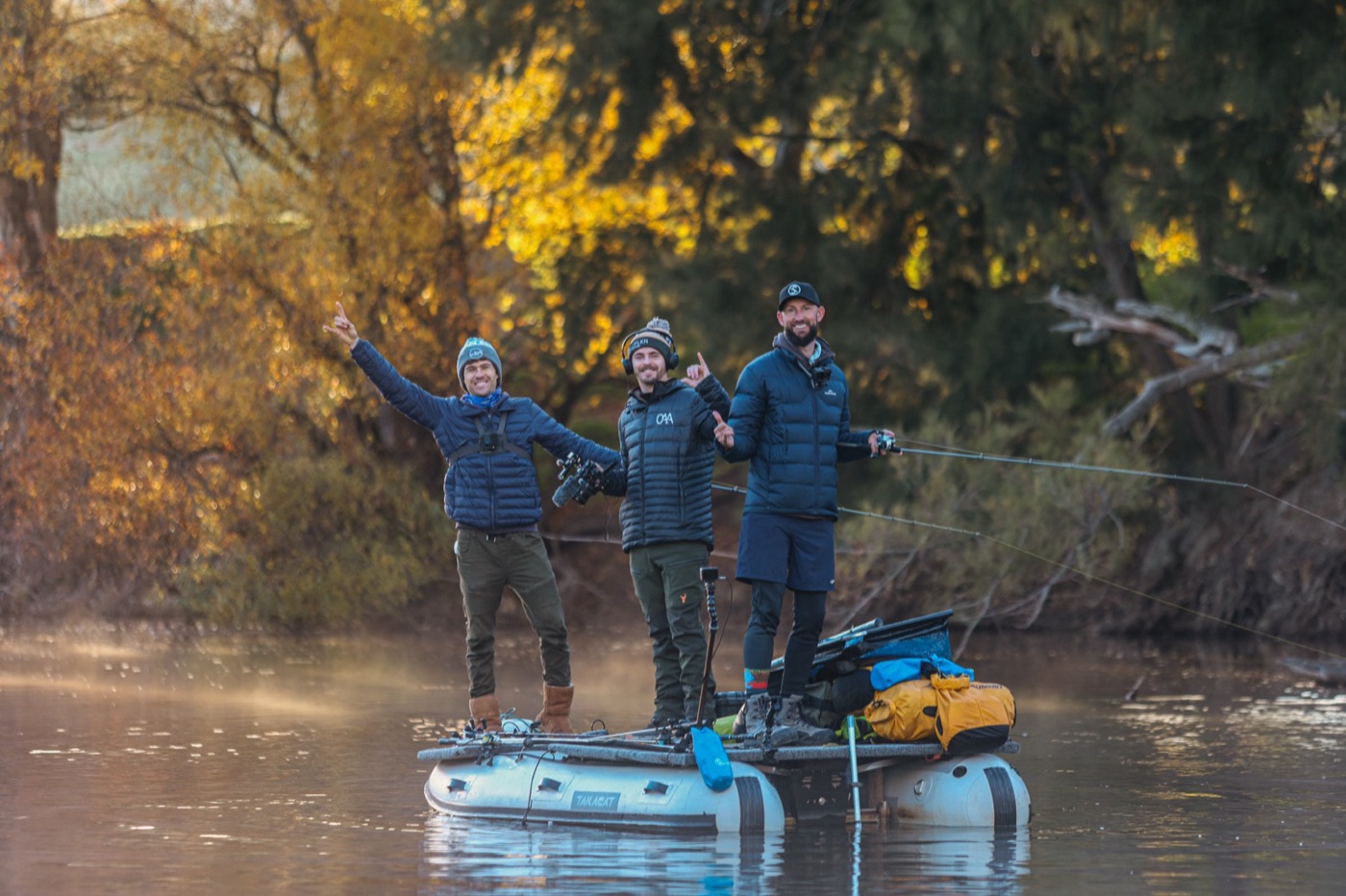 Social Fishing still 41