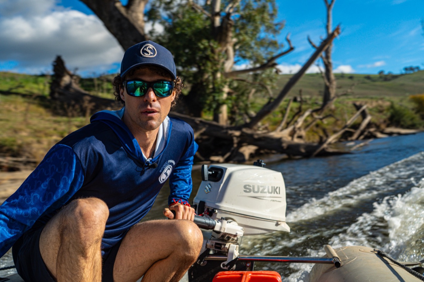 Social Fishing still 43